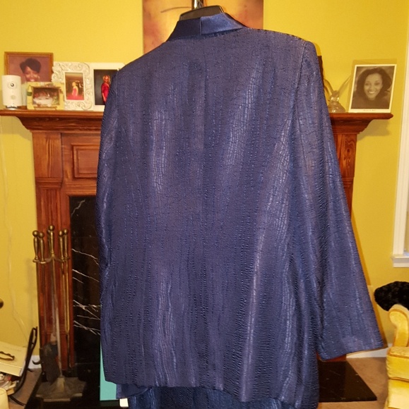 3 Piece Navy Suit by Moshita - Picture 2 of 4